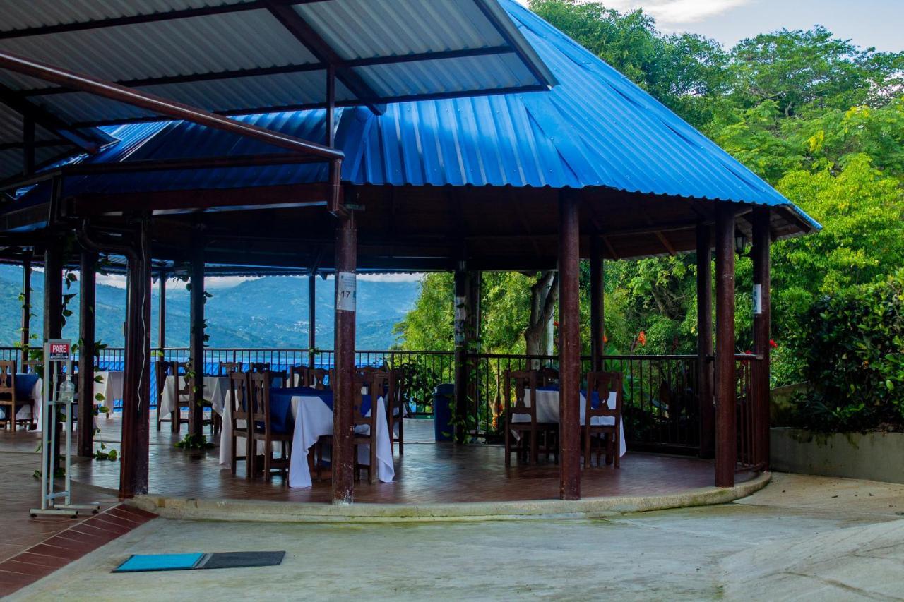 Hotel Chinauta Real ภายนอก รูปภาพ