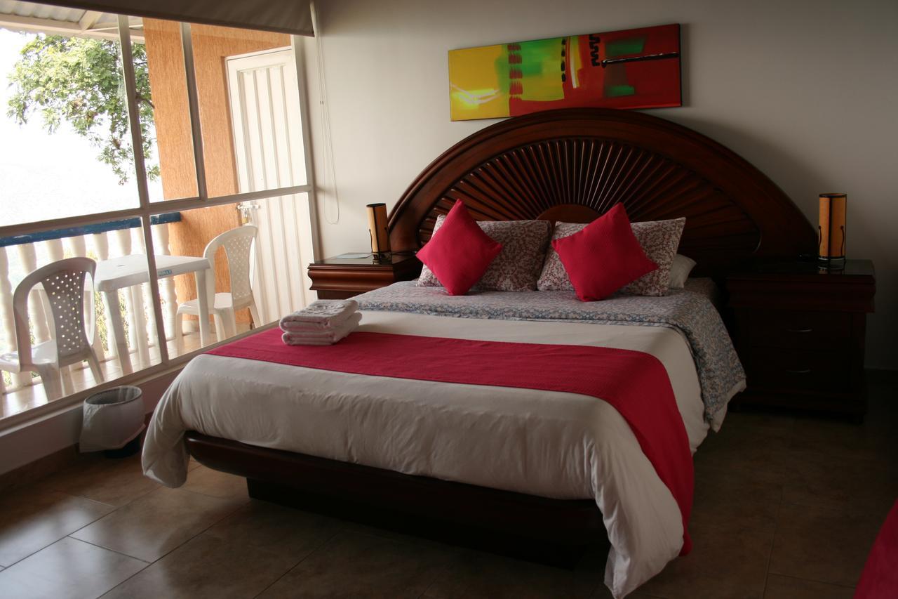 Hotel Chinauta Real ภายนอก รูปภาพ
